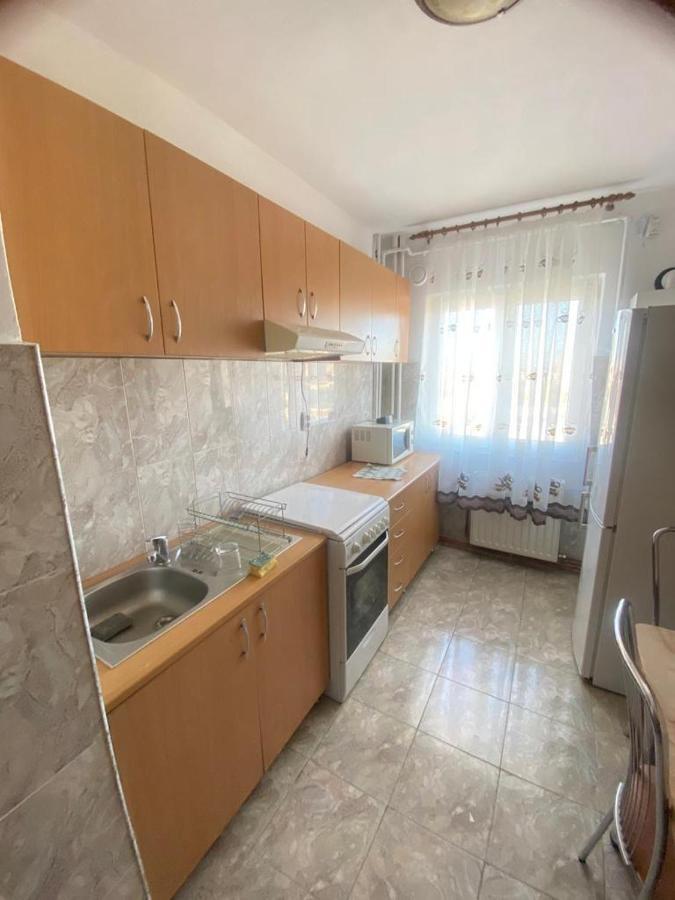 Gheorghe Lazar Nest *